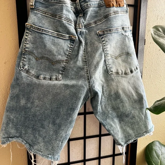 Men’s American Eagle blue jean shorts size 32 extreme flex - Picture 2 of 3